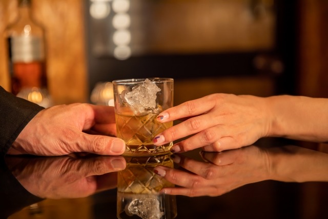 【石川県金沢市の探偵の不倫・浮気調査】面倒事になる前にやめさせろ！　地元のお金持ちの愛 人になった妻